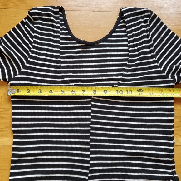 Volcom Striped Knit Top Shirt Black and White - Picture 5 of 5